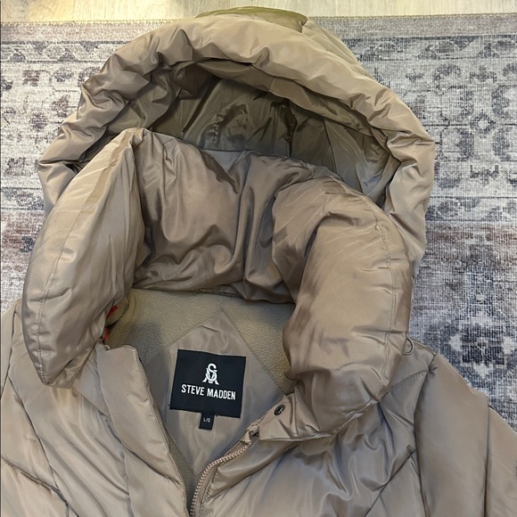 Steve Madden Tan Quilted Puffer long coat sz large - Picture 6 of 13